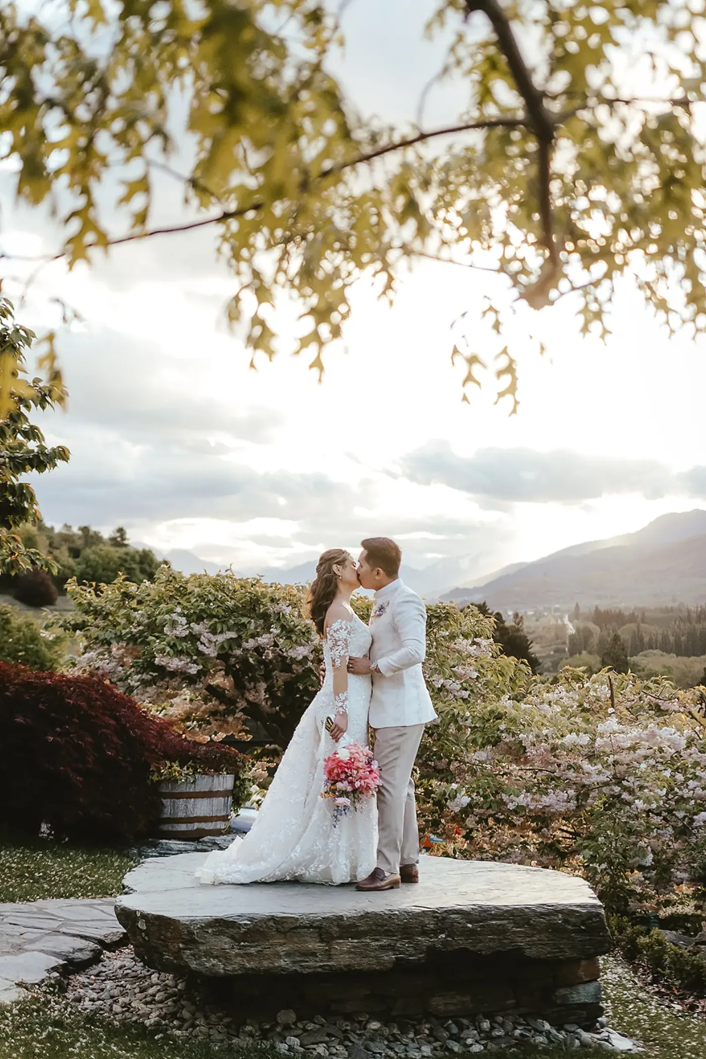 Sunset portraits in the Stoneridge Estate garden